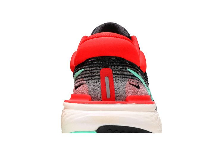 Кроссовки Nike ZoomX Invincible Run Flyknit 'Black Chile Red'