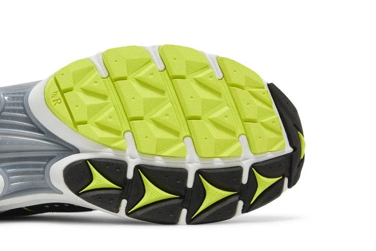 Кроссовки Saucony ProGrid Triumph 4 'Yellow Silver'