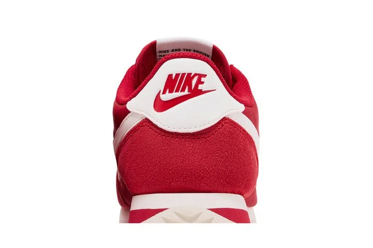Krossovki-Nike-Wmns-Cortez-Gym-Red-6