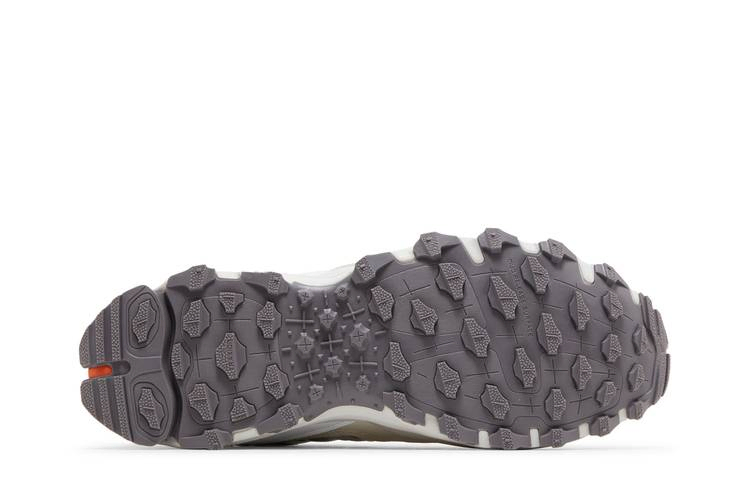 hyperturf-adventure-trace-grey-beige-hq4313_03