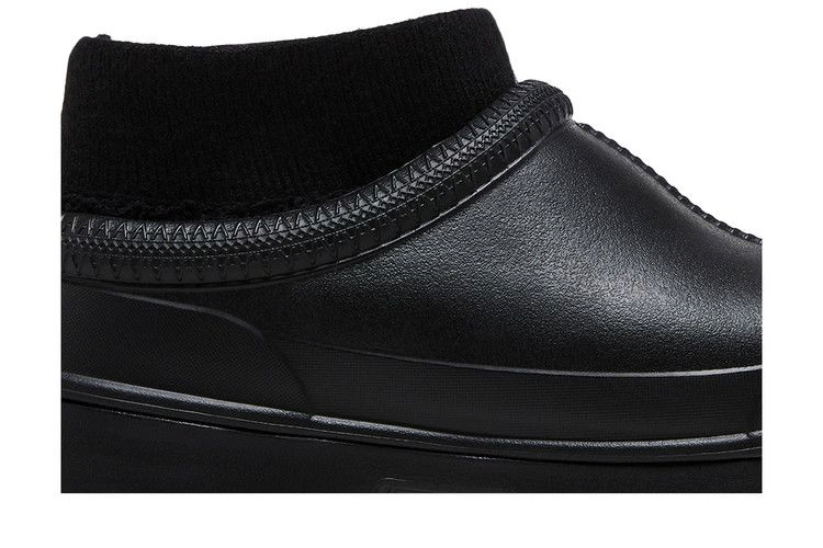 wmns-tasman-x-black-white-1125730-blk_01