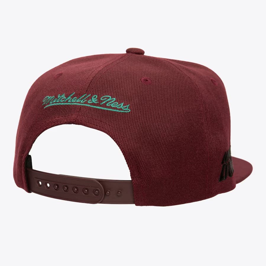 Бейсболка Mitchell & Ness Purple Anaheim Ducks Vintage Hockey Logo Eclipse OG Snapback Hat