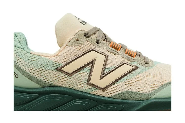 Krossovki-New-Balance-Wmns-Fresh-Foam-X-Hierro-v9-Calcium-Dark-Juniper-1