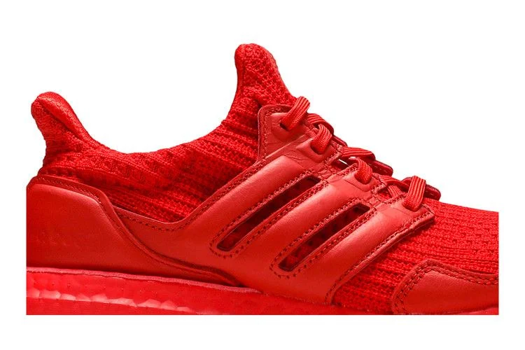 Кроссовки adidas Wmns UltraBoost DNA S&L 'Lush Red'
