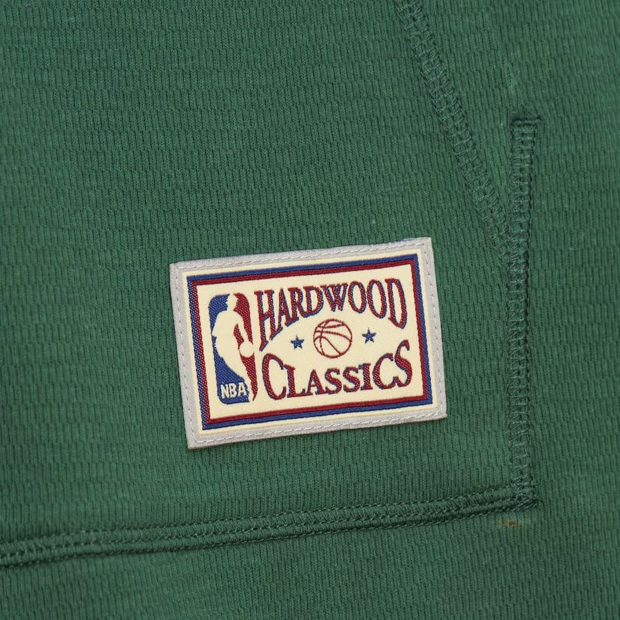Худи Mitchell & Ness Green Milwaukee Bucks Vintage Logo Thermal Lightweight Pullover Hoodie