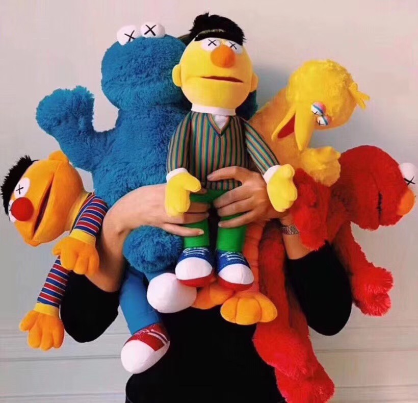 KAWS-x-Sesame-Street-Toys-2