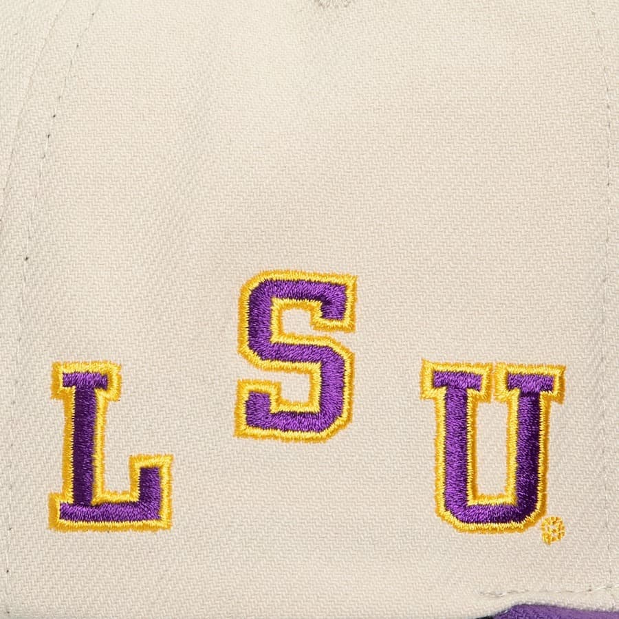 Бейсболка Mitchell & Ness Cream Purple LSU Tigers Just Don Snapback Hat