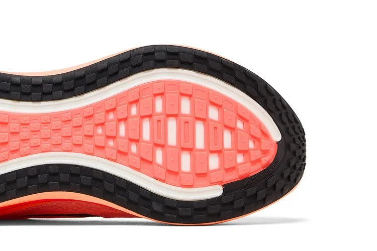 Кроссовки Nike Vomero Plus 'Orange Pulse'