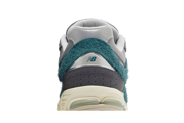 Кроссовки New Balance 2002R 'New Spruce Magnet'