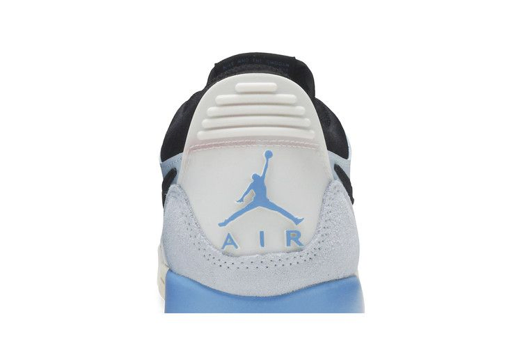 Кроссовки Air Jordan Legacy 312 Low GS 'Pale Blue'
