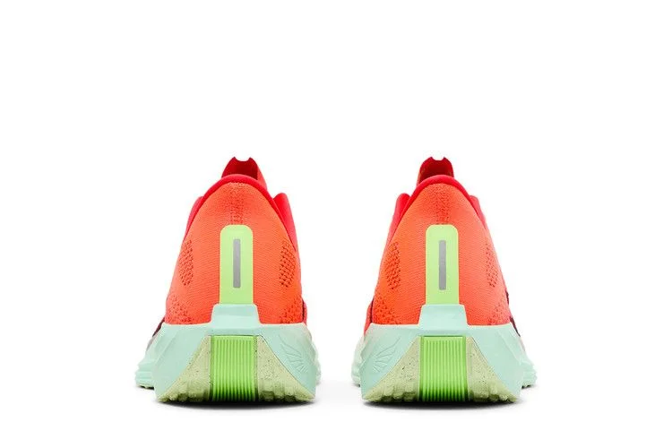 Кроссовки Nike Pegasus Plus 'Bright Crimson Lime Blast'