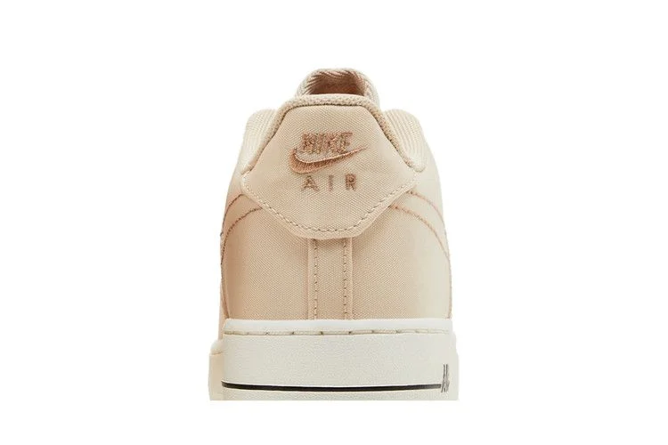 Krossovki-Nike-Air-Force-1-LV8-3-GS-Sanddrift-Citron-Pulse-6