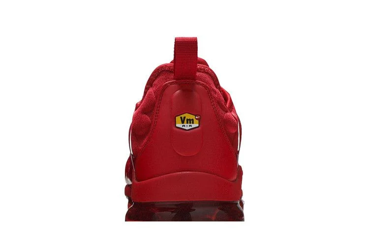 Krossovki-Nike-Air-VaporMax-Plus-Triple-Red-6