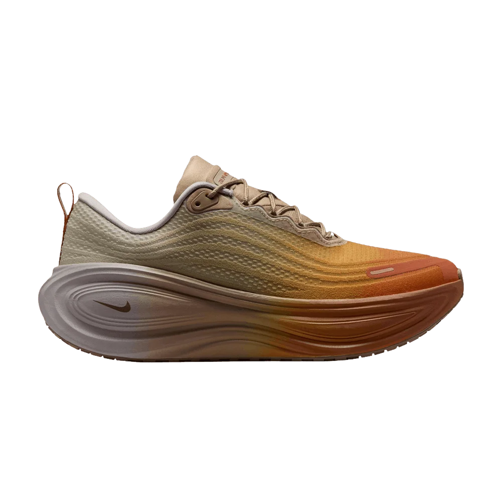 Krossovki-Nike-Vomero-Plus-Cheat-Day-Cheeto-Dust