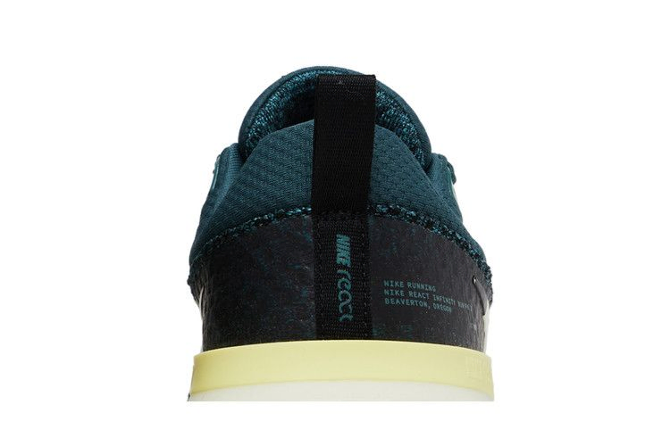 react-infinity-run-flyknit-3-mineral-teal-polka-dots-dz3014-300_06