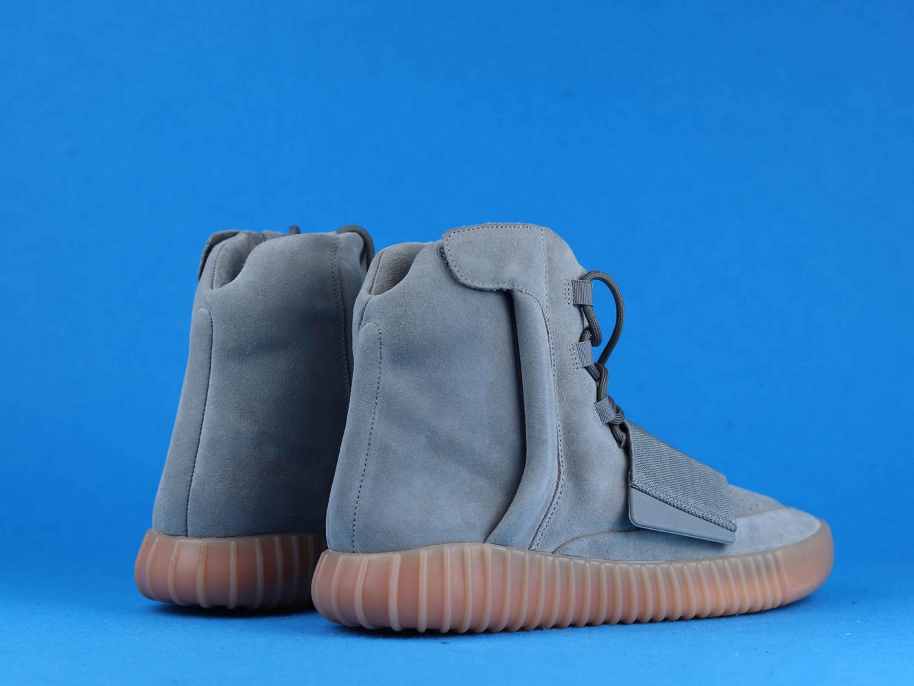 adidas-Yeezy-Boost-750-Light-Grey-Glow-In-the-Dark-9