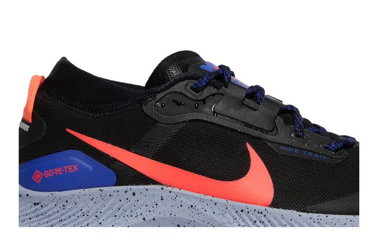Кроссовки Nike Wmns Pegasus Trail 3 GTX 'Black Flash Crimson'