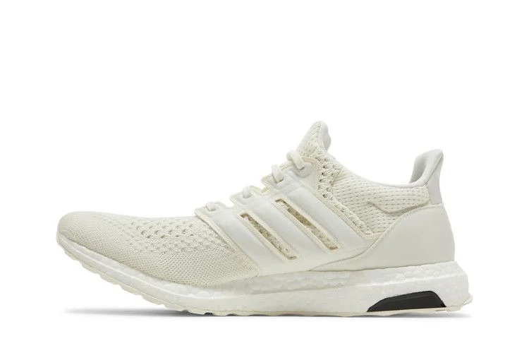 Кроссовки James Bond 007 x adidas UltraBoost 1.0 DNA 'No Time to Die - Triple White'