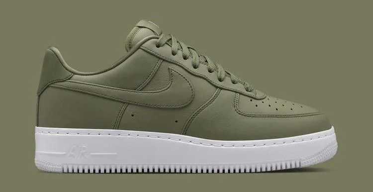 Krossovki-NikeLab-Air-Force-1-Low-Urban-Haze