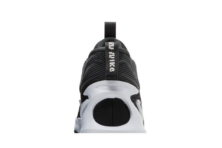 cosmic-unity-2-black-football-grey-dh1537-003_06