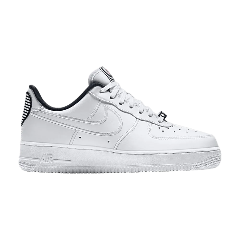 Кроссовки Nike Wmns Air Force 1 07 SE LX 'Broken Hearted'