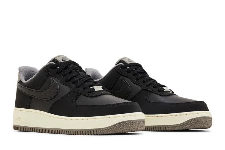 Krossovki-Nike-Air-Force-1-07-LV8-Black-Flat-Pewter-7