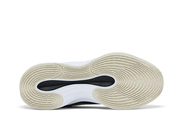 Кроссовки Nike GT Hustle Academy EP 'White Black Light Bone'