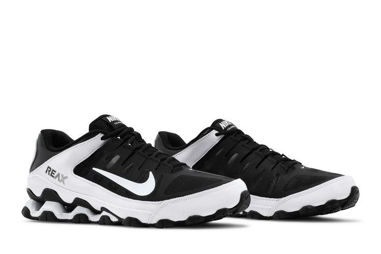 reax-8-tr-black-white-621716-019_07