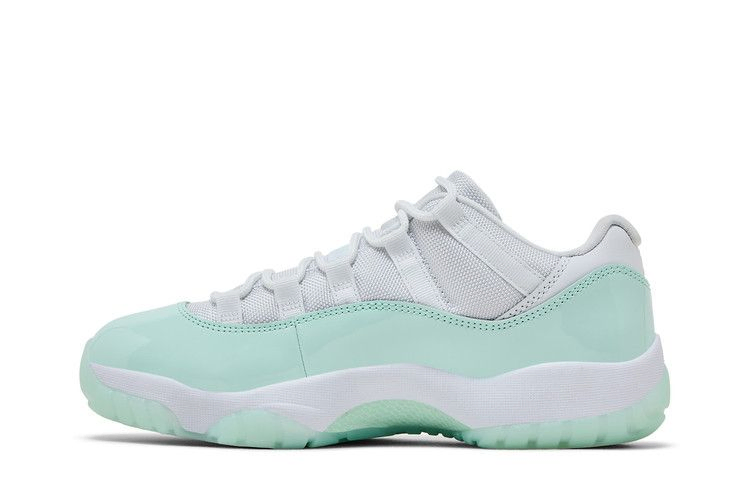 wmns-air-jordan-11-retro-low-igloo-ah7860-103_02