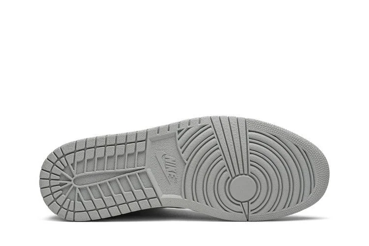 Кроссовки Air Jordan 1 CO.JP 'Metallic Silver' 2001