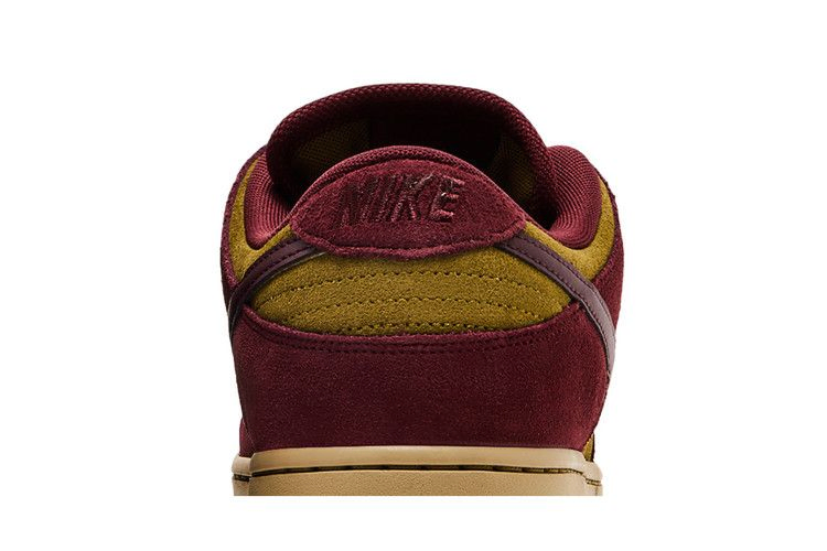 Кроссовки Nike Dunk Low SB 'Dark Team Red Olive Flak'
