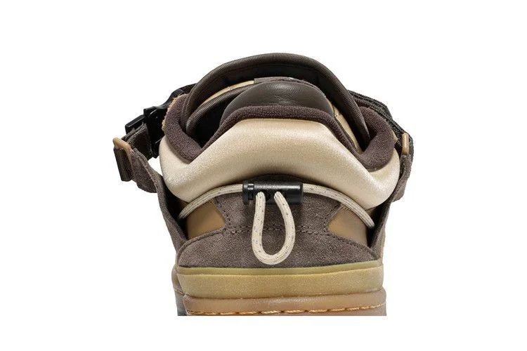 Krossovki-Bad-Bunny-x-adidas-Forum-Buckle-Low-The-First-Cafe-6