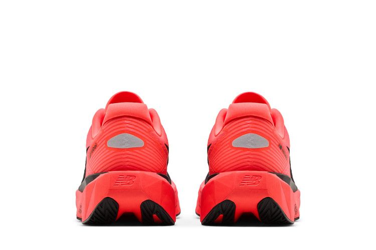 Кроссовки New Balance FuelCell Rebel v5 'Urgent Red'