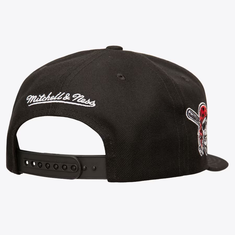 Бейсболка Mitchell & Ness Black Pittsburgh Pirates Double Up Snapback Hat