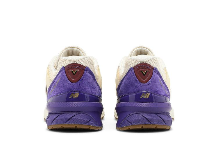 990v5-made-in-usa-black-history-month-m990cp5_05
