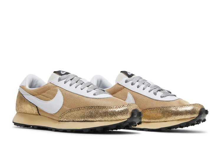 waffle-trainer-2-cracked-gold-do5883-700_07