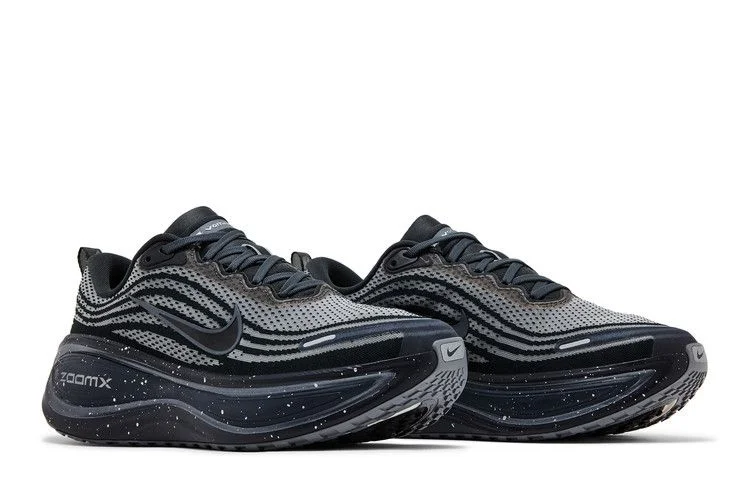 Krossovki-Nike-Vomero-Plus-Speckle-Anthracite-Dark-Obsidian-7