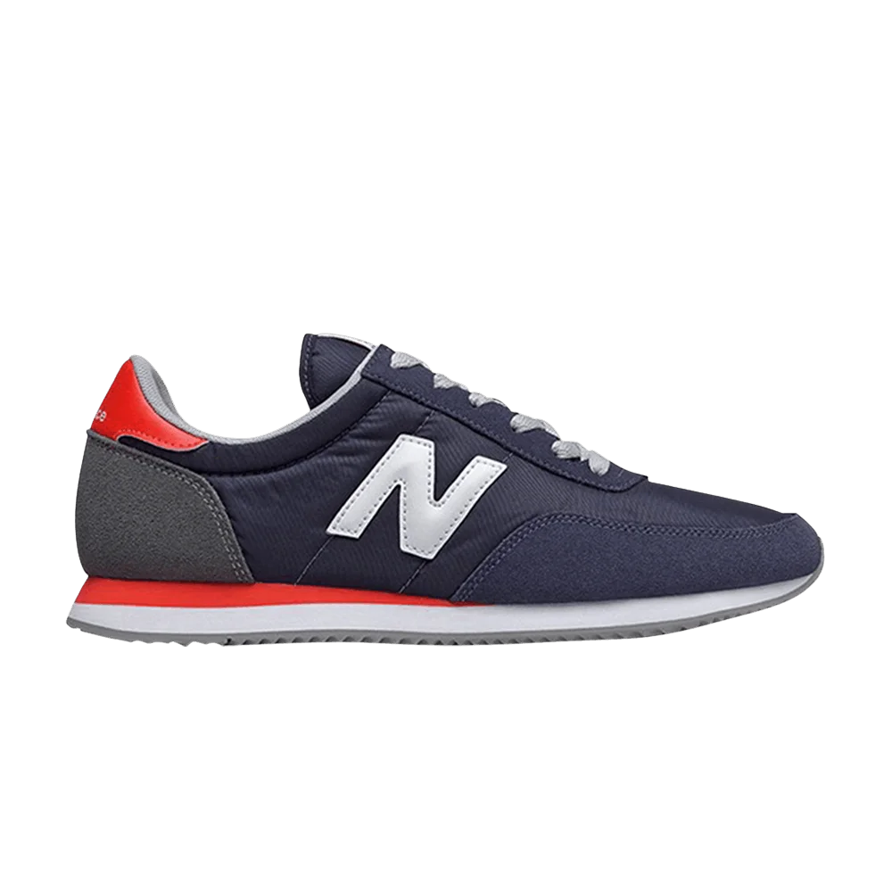 Krossovki-New-Balance-720-Classic-Navy-Red