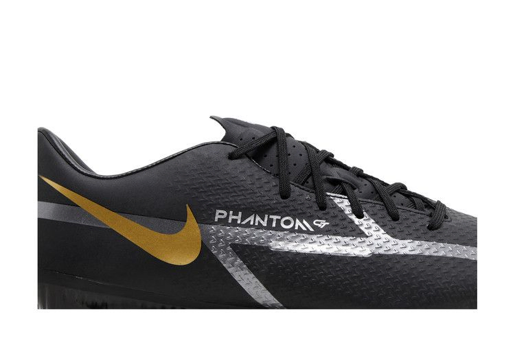 phantom-gt2-academy-mg-black-metallic-gold-da4433-007_01