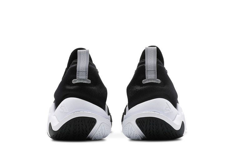 Кроссовки Nike Giannis Immortality GS 'Black Volt'