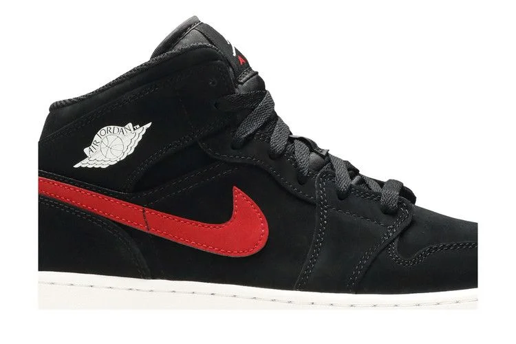 Krossovki-Air-Jordan-1-Retro-Mid-GS-Black-University-Red-1