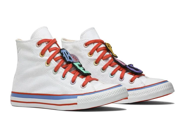 Krossovki-Millie-Bobby-Brown-x-Converse-Wmns-Chuck-Taylor-All-Star-Hi-Marina-7