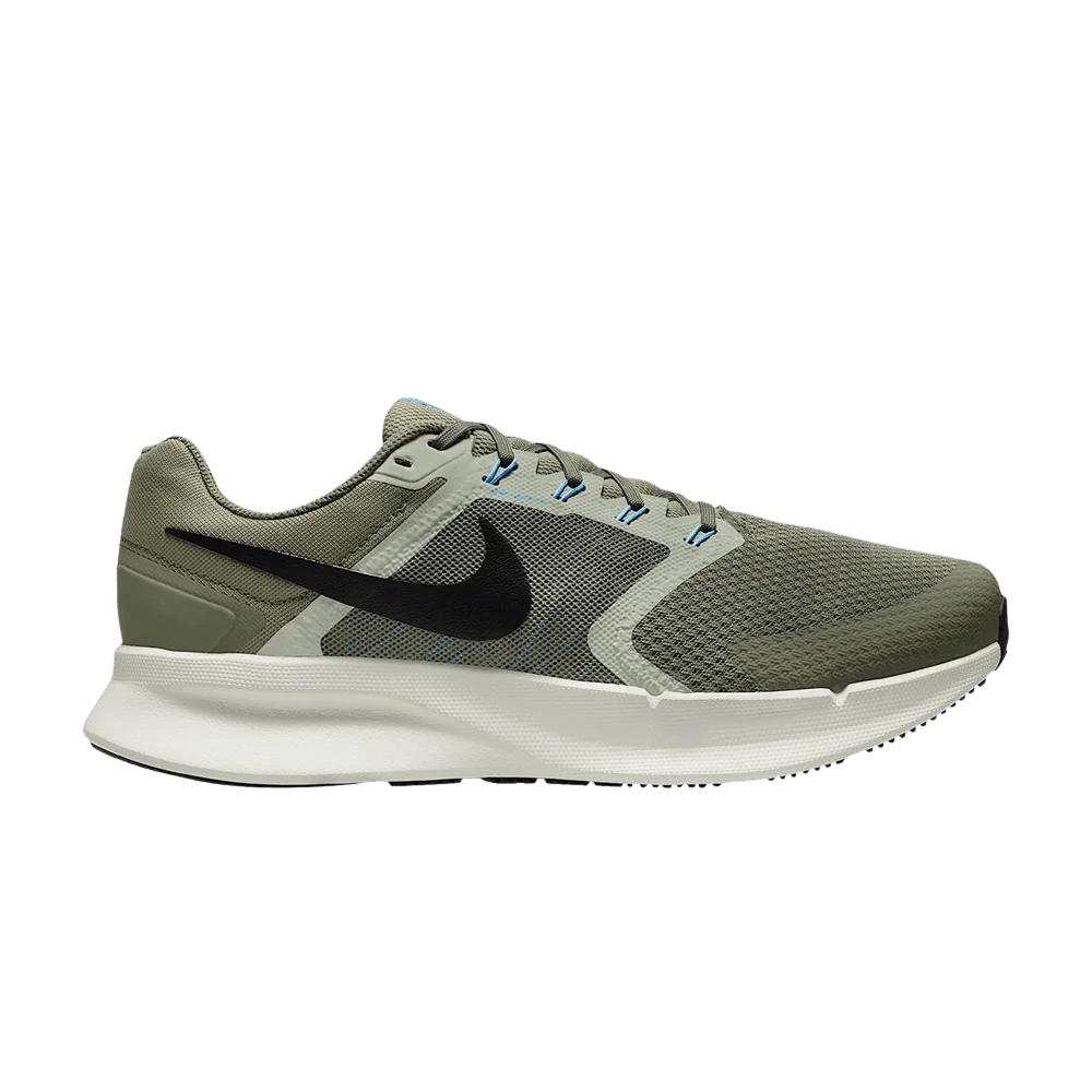 Krossovki-Nike-Run-Swift-3-Extra-Wide-Silver-Sage