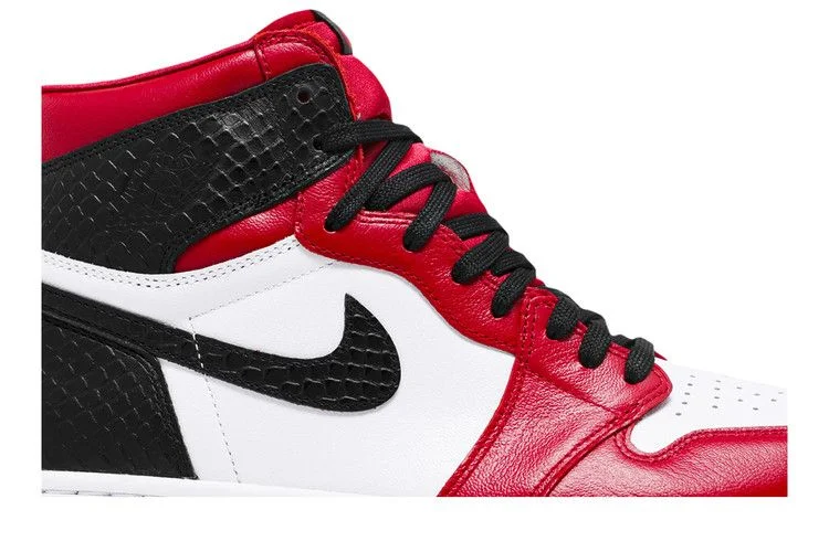 Krossovki-Wmns-Air-Jordan-1-Retro-High-OG-Satin-Red-1