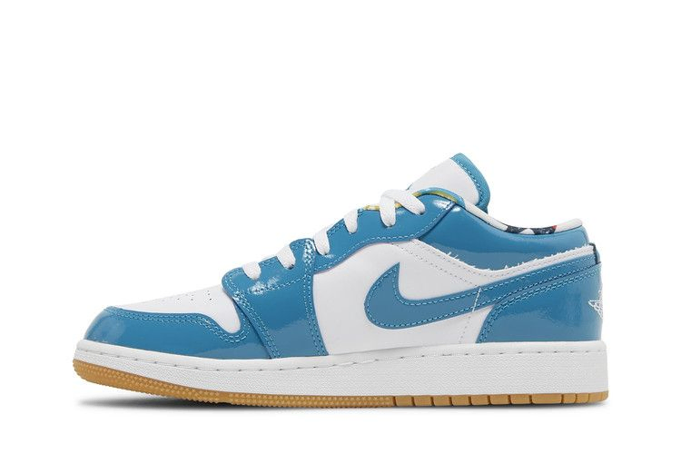air-jordan-1-low-se-gs-barcelona-dm0589-400_02