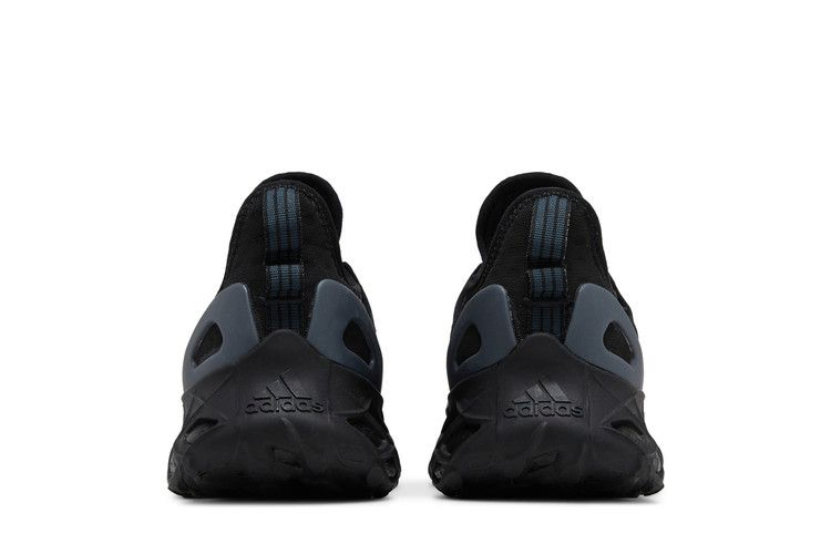 web-boost-black-blue-metallic-hq6995_05