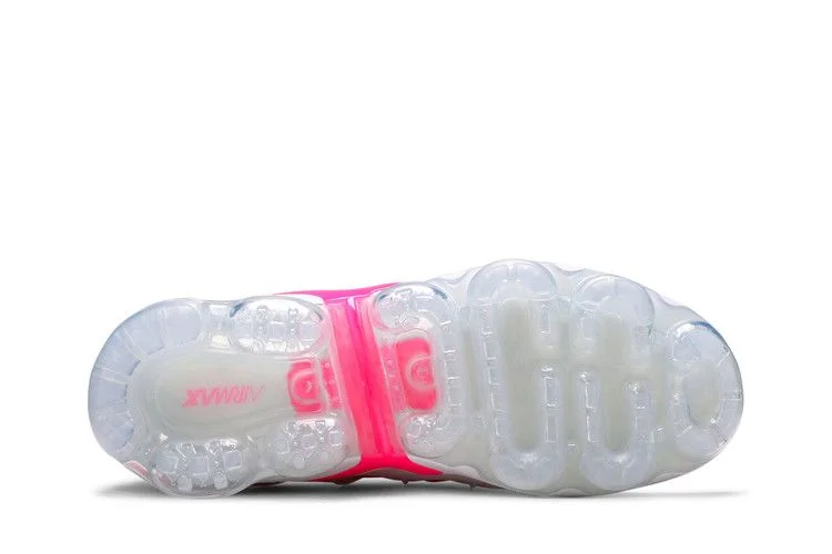 Krossovki-Nike-Womens-Air-VaporMax-Plus-Pink-Blast-3