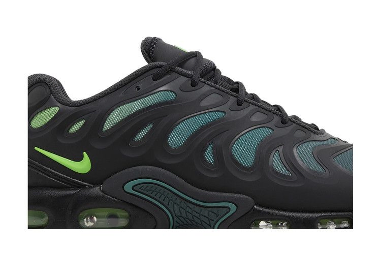 air-max-plus-drift-black-green-strike-fd4290-006_01