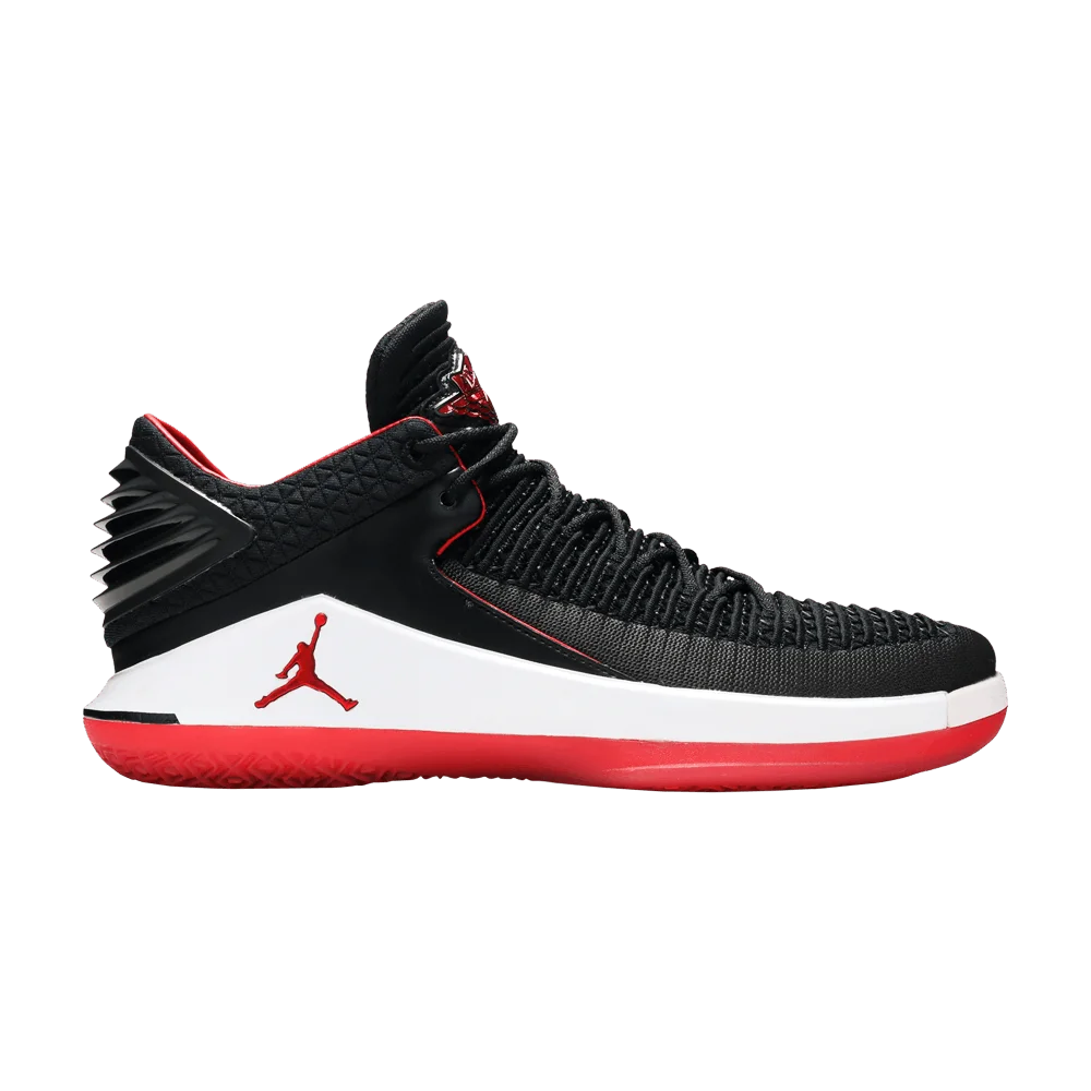 Krossovki-Air-Jordan-32-Low-Banned