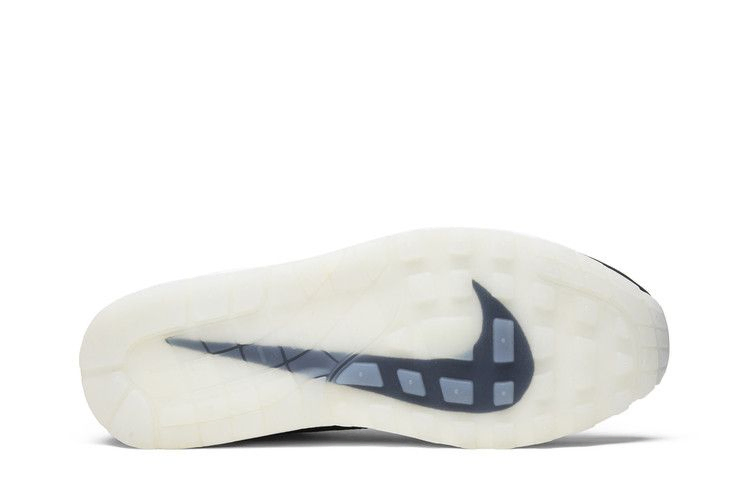 dover-street-market-x-air-max-1-black-ah8051-001_03